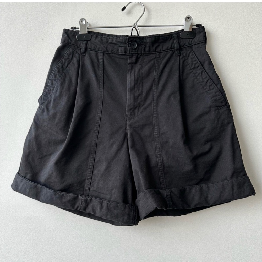 Everlane Tourist Short in Black Size 4